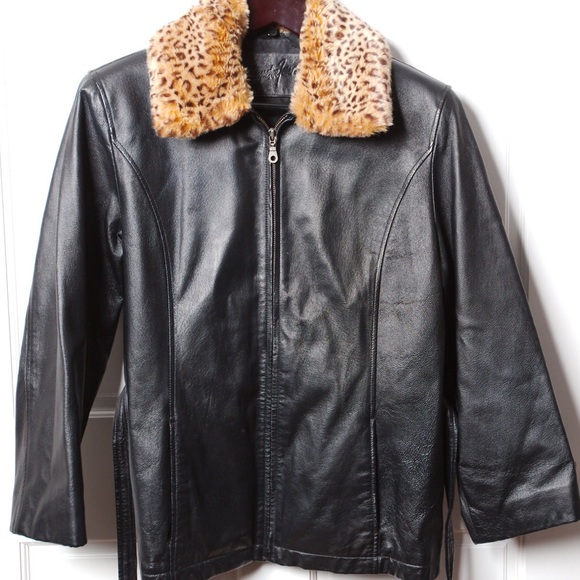 Jacqueline Ferrar Jackets & Blazers - Tie waist leather jacket with removable collar